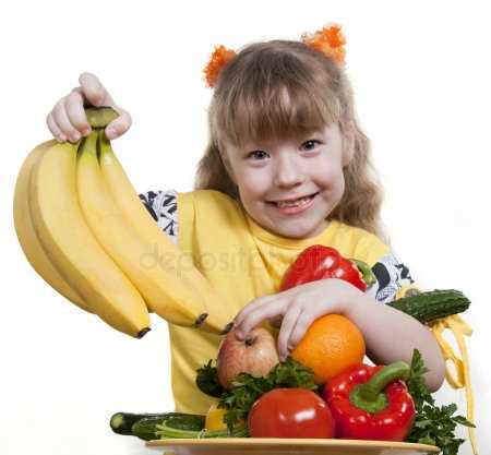 Картинка дети едят фрукты